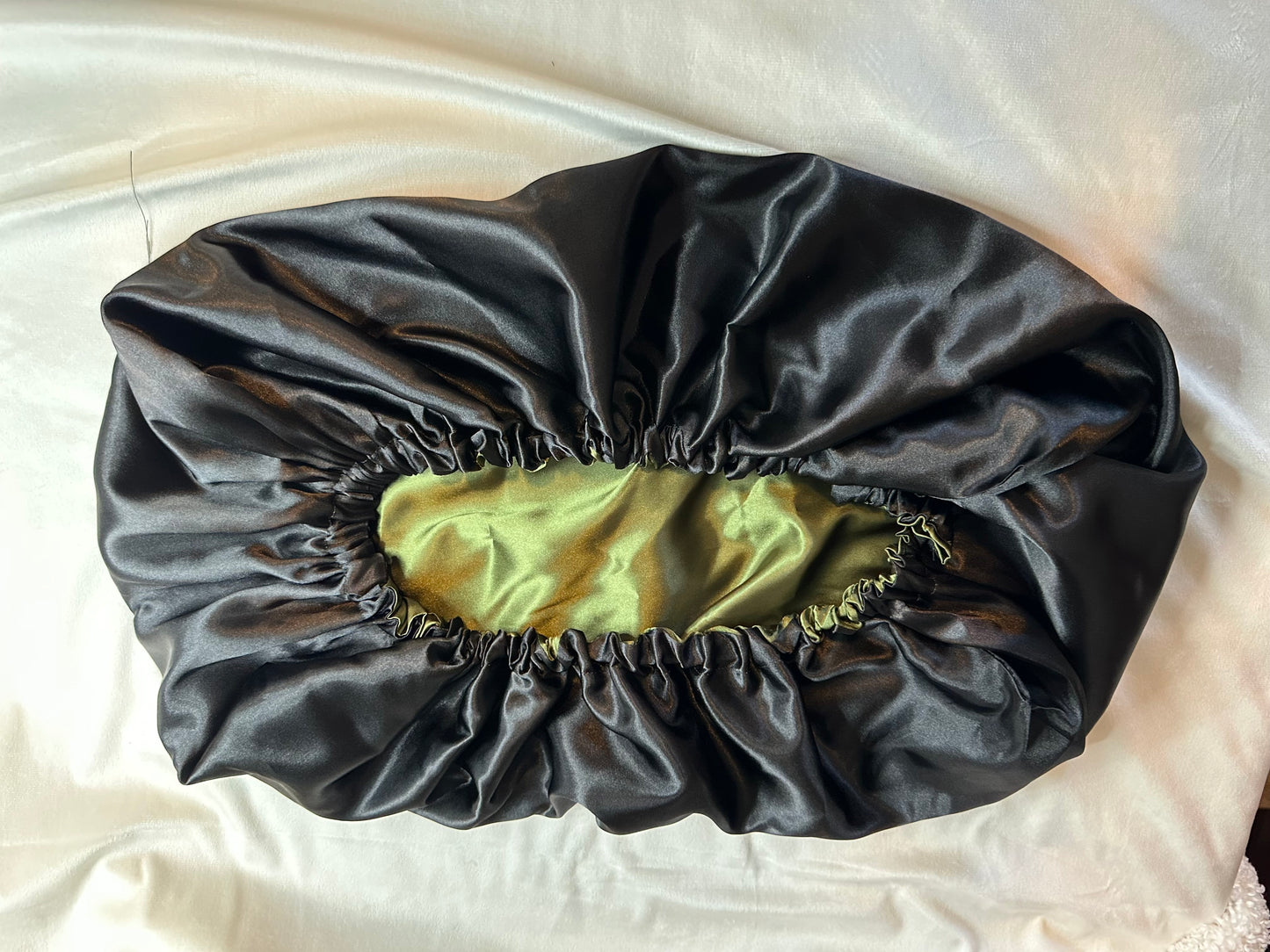 Reversible Satin lined Bonnet Pillow case