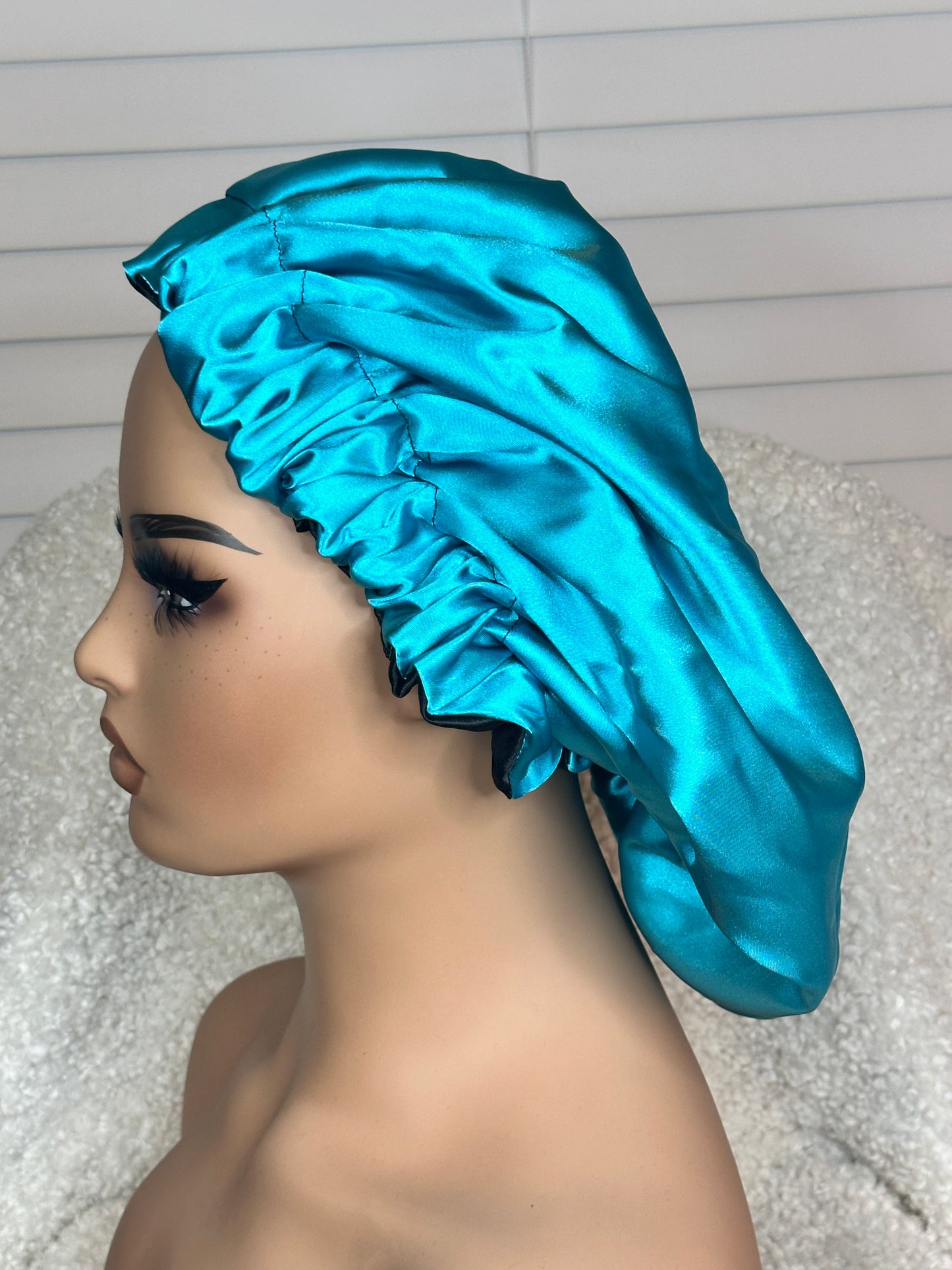 Satine Linned Reversible Bonnet