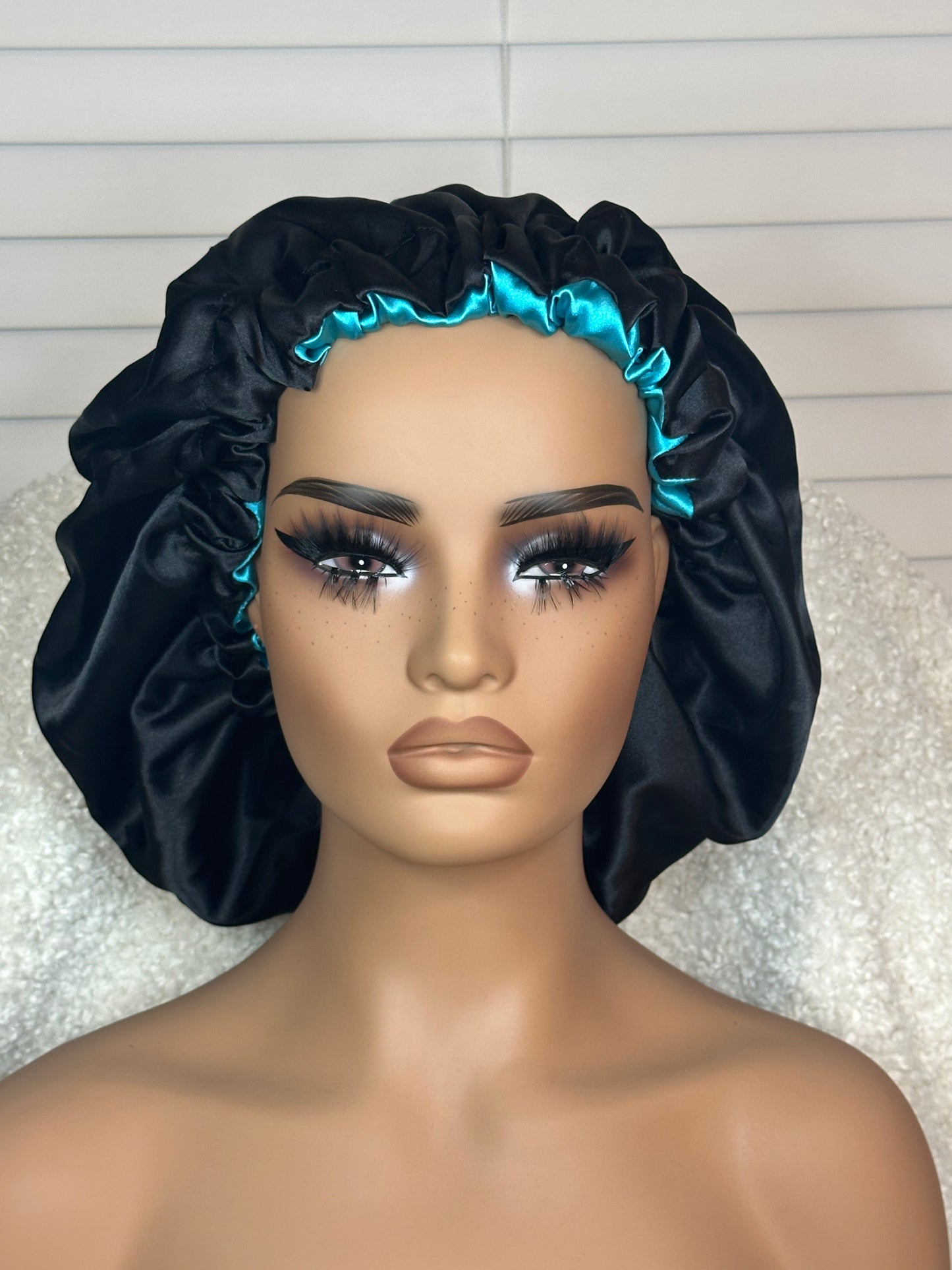 Satine Linned Reversible Bonnet